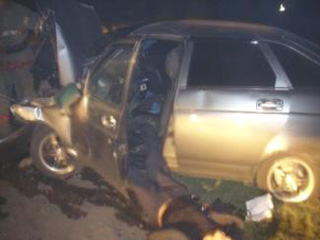 В Хакасии водитель погиб, врезавшись в железобетонный блок